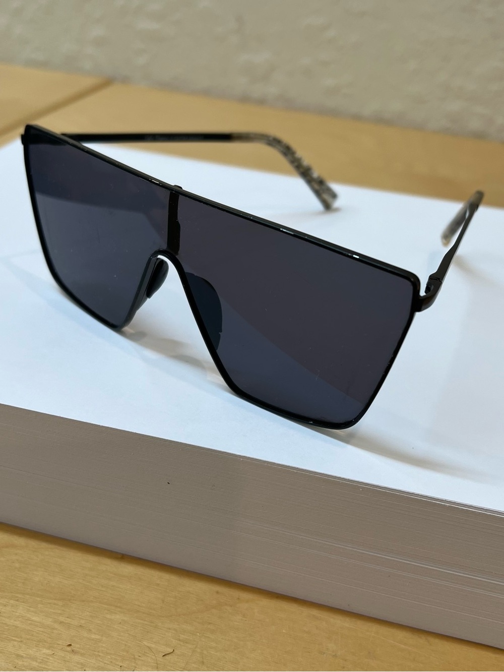 sofiaVergara foster grant Black Oversized Shield Sunglasses